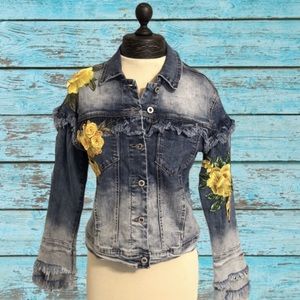 ♥️SOLD ELSEWHERE♥️Boho Flower Jean Jacket